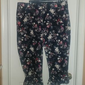 NWT Lane Bryant floral ankle pants